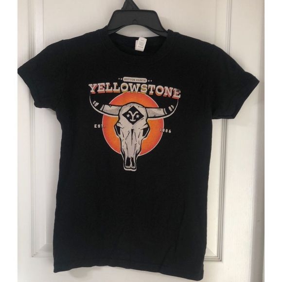 YELLOWSTONE DUTTON RANCH FITTED TEE SZ M - Picture 1 of 4